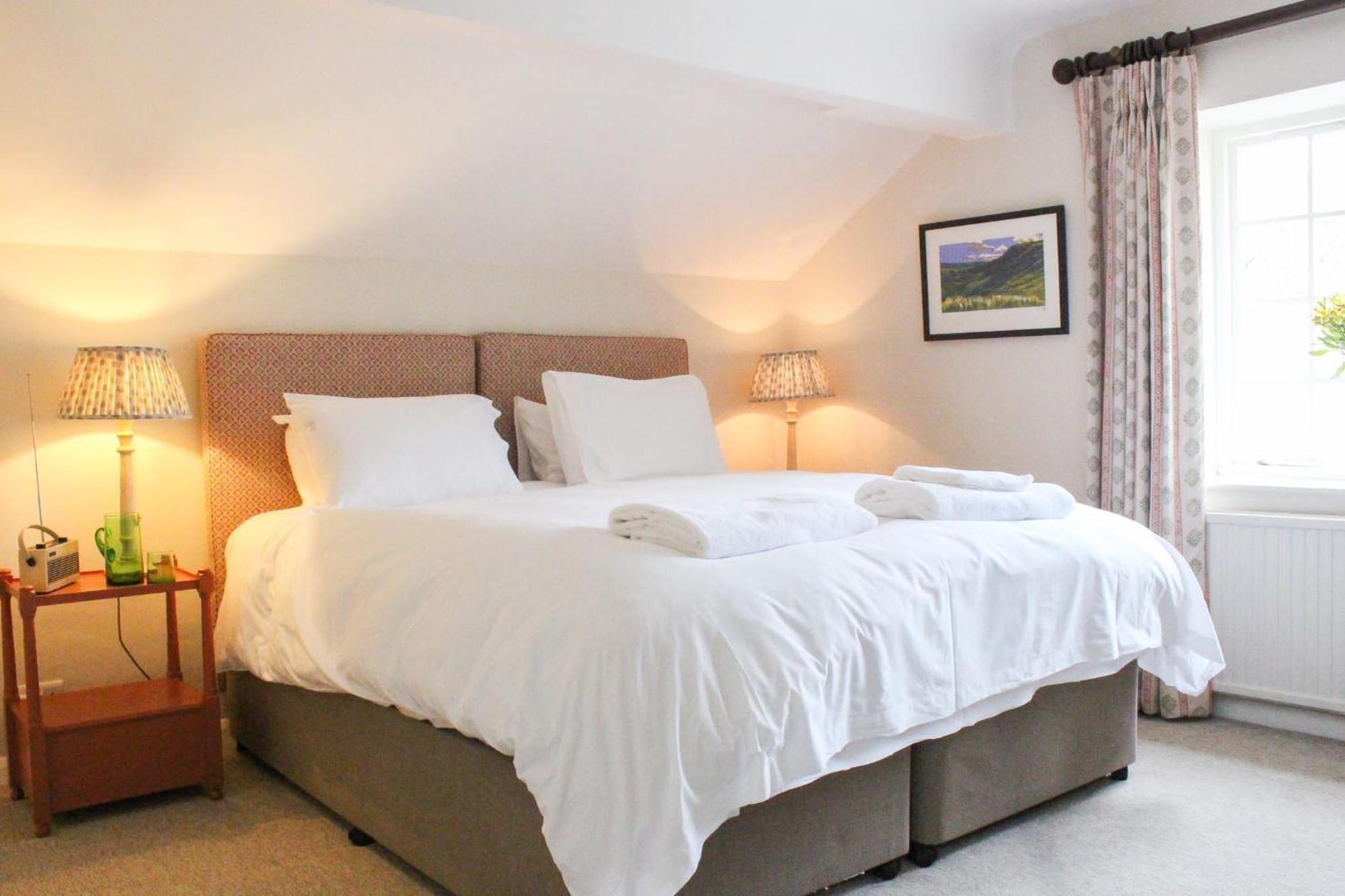 The Queens Arms Poyntington Esterno foto