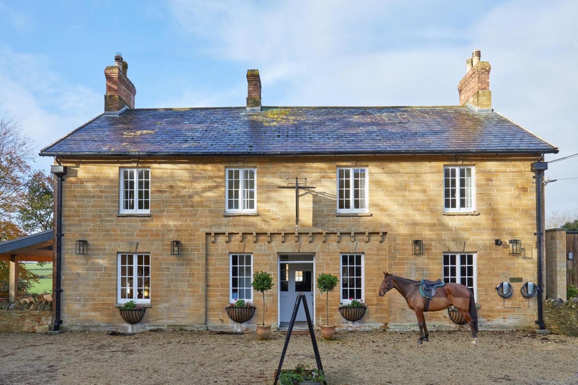 The Queens Arms Poyntington Esterno foto